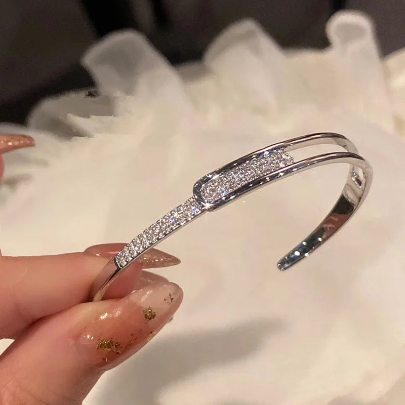 925 Sterling Silver Zirconia Inline Opening Bracelet Glamorous Shiny Hand Jewelry