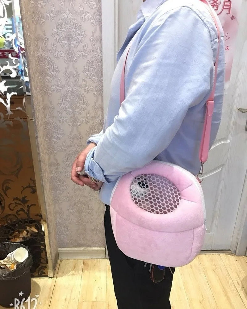 Small Pet Carrier: The Perfect Travel Solution for Your Furry Friends!