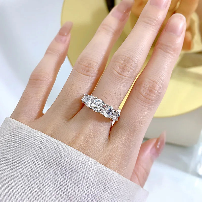 IOGOU Luxury 3.6CTTW All Moissanite Wedding Ring 5 Stone Sparkling Diamond