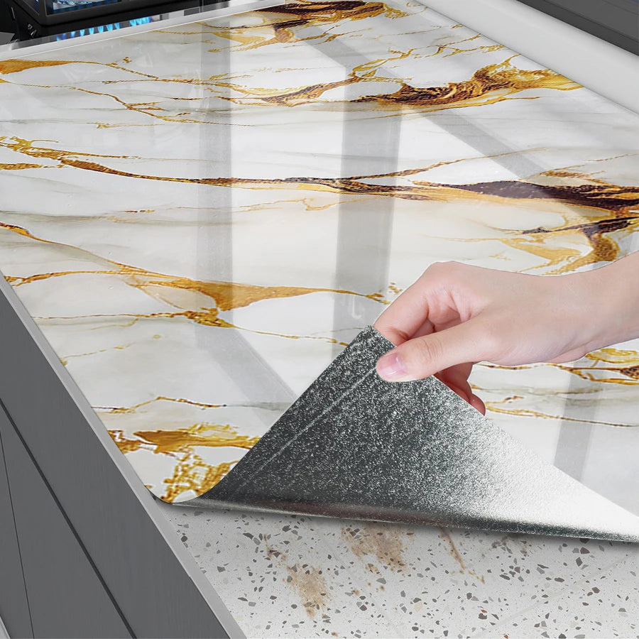Papel de parede autocolante com estampa de mármore para cozinha, resistente à água e ao óleo.