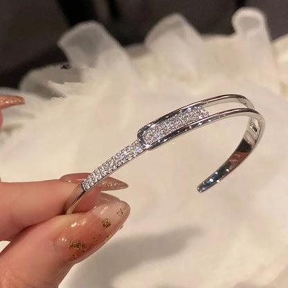 925 Sterling Silver Zirconia Inline Opening Bracelet Glamorous Shiny Hand Jewelry