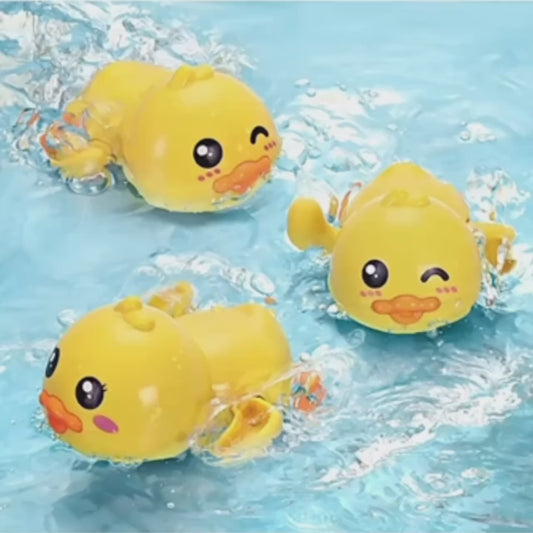 Summer Baby Water Gun Spray Toys Cute Little Yellow Duck Swimming